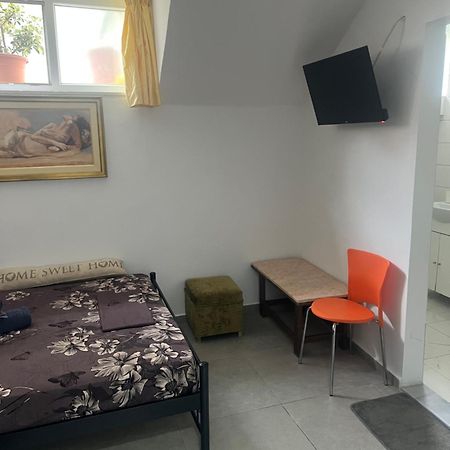 Centrally Located Private Rooms Ираклион Экстерьер фото