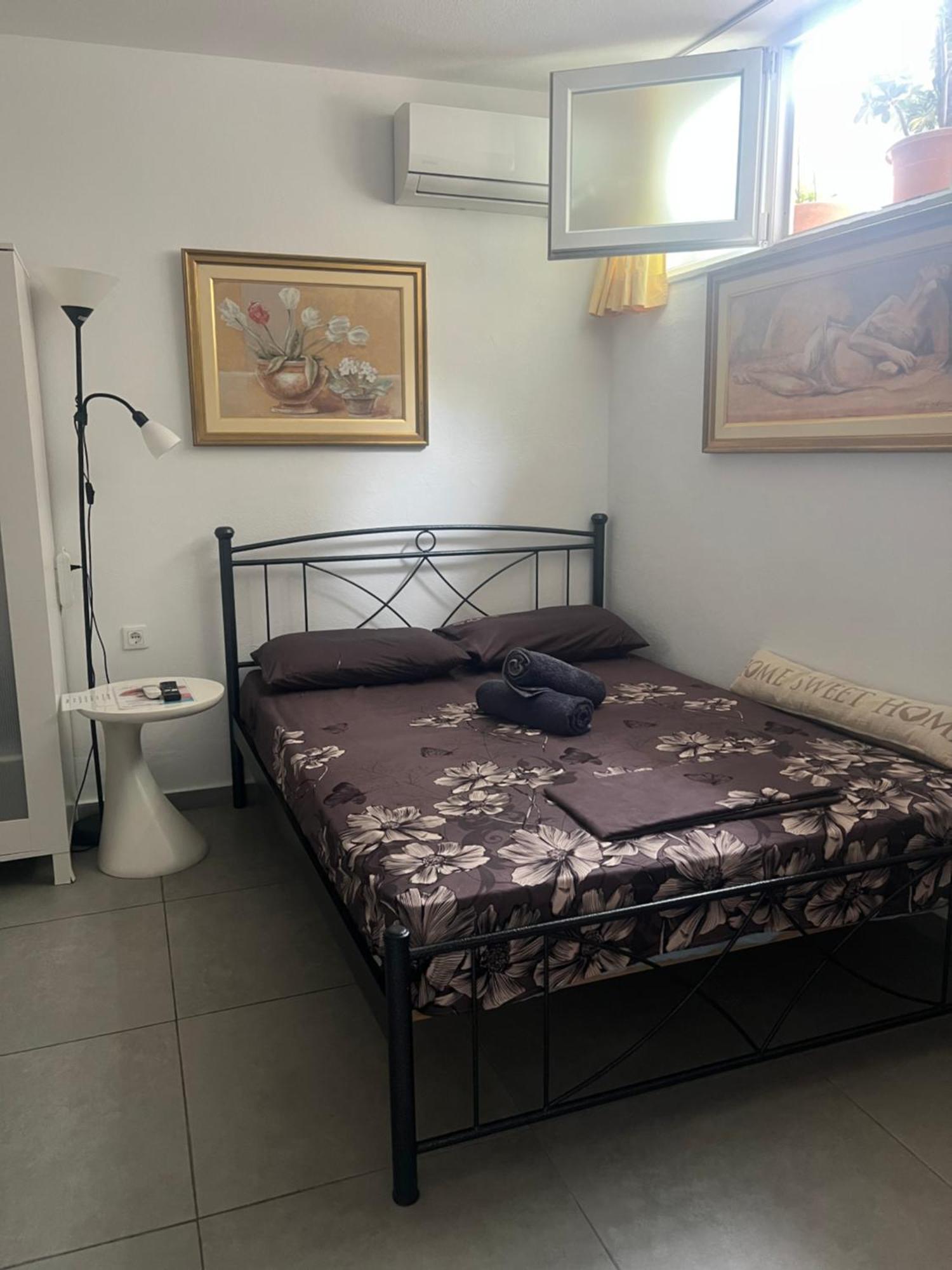 Centrally Located Private Rooms Ираклион Экстерьер фото
